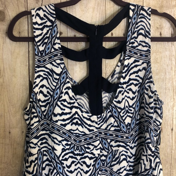 NEW Aztec Flowy Dress - Picture 4 of 6